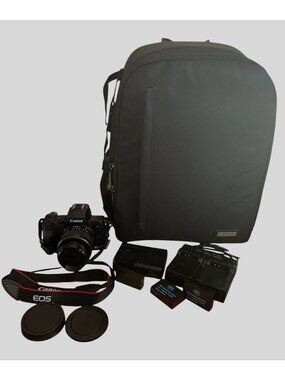 Canon EOS M50 Mirrorless Camera W/ Canon EF-M 15-45mm f/3.5-6.3 IS STM Lens Batt